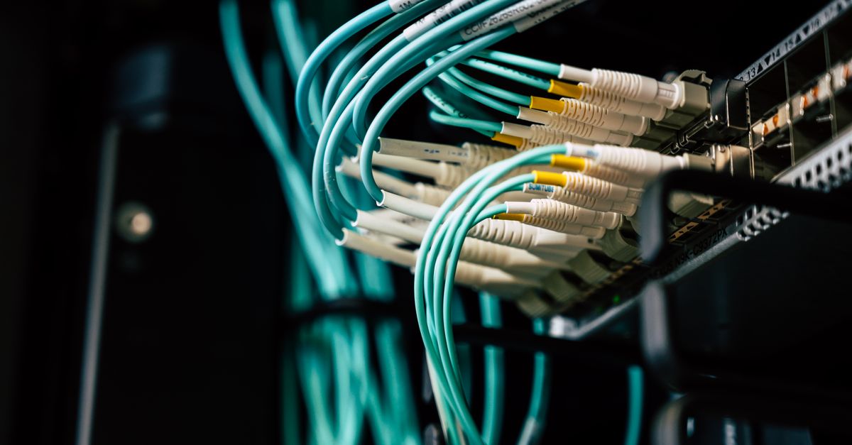 Best GoDaddy Alternatives in 2026 (Hosting + Domain Registrar)